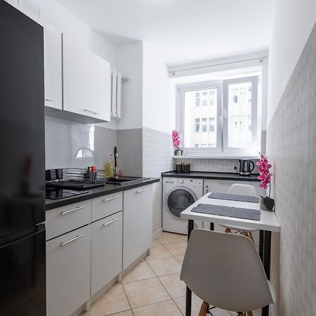 Clicktheflat Zurawia Street Apart Rooms Warschau Exterior foto
