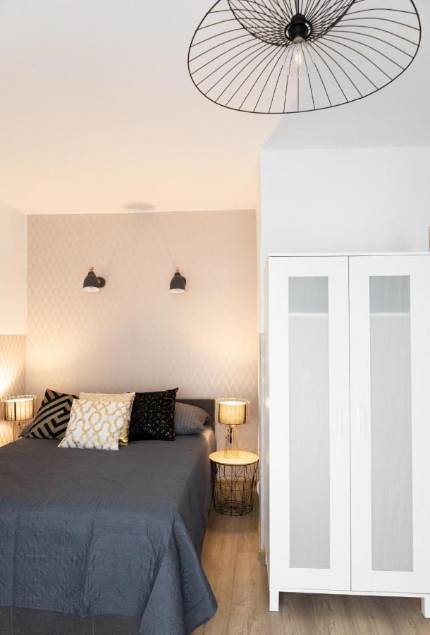 Clicktheflat Zurawia Street Apart Rooms Warschau Exterior foto