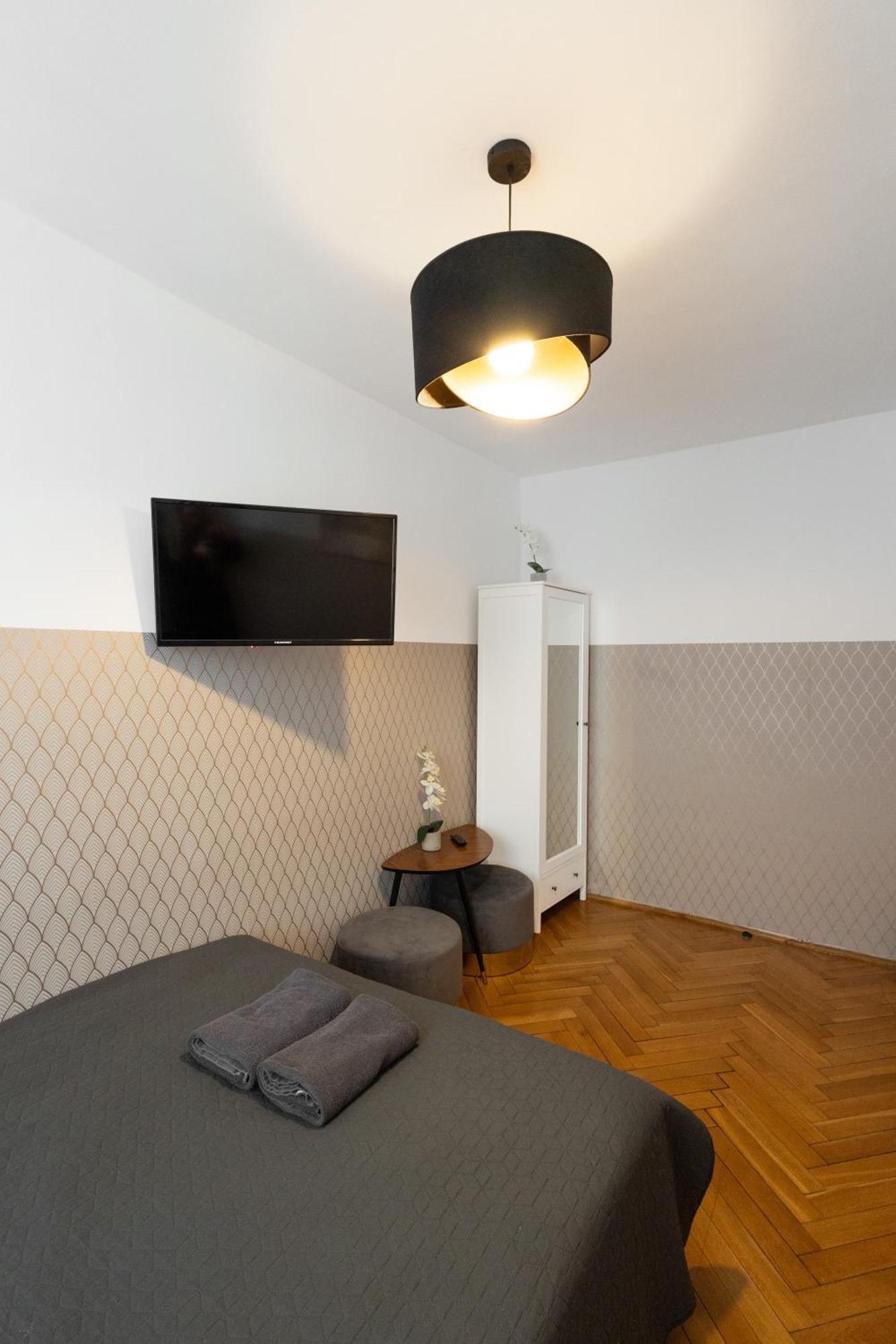 Clicktheflat Zurawia Street Apart Rooms Warschau Exterior foto