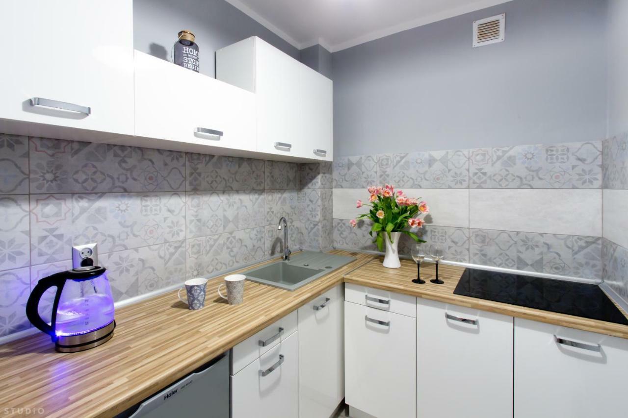 Clicktheflat Zurawia Street Apart Rooms Warschau Exterior foto