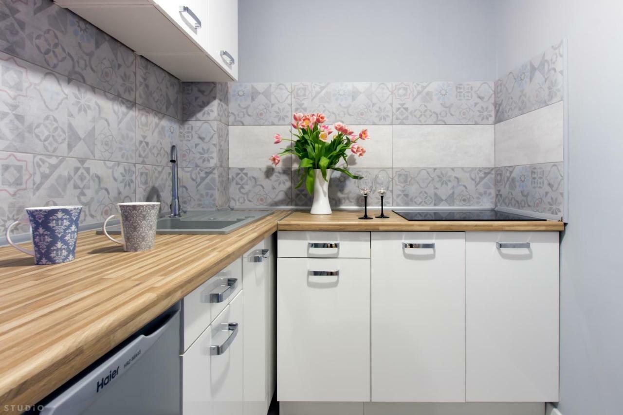 Clicktheflat Zurawia Street Apart Rooms Warschau Exterior foto