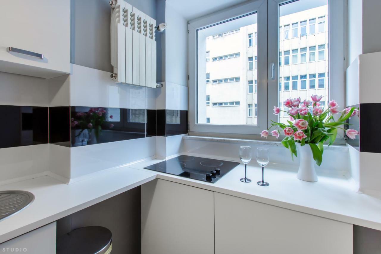 Clicktheflat Zurawia Street Apart Rooms Warschau Exterior foto